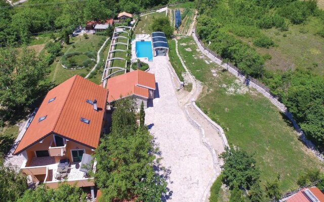Stunning Home in Sinj With Sauna, Wifi and 4 Bedrooms