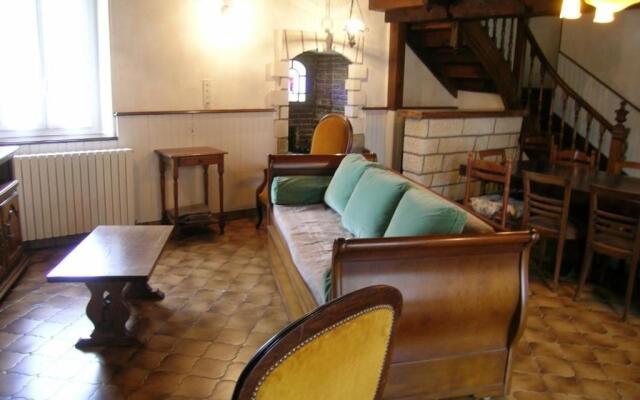 Gîte Saint-Pourçain-sur-Sioule, 5 pièces, 9 personnes - FR-1-489-60