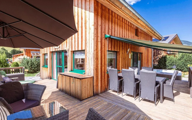 Superior Chalet With Whirlpool