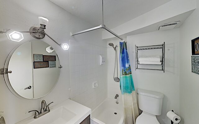 Hawaiian Monarch 2108