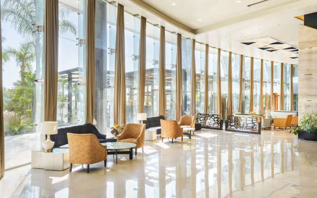 Radisson Blu Hotel & Convention Center, Alexandria