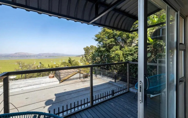 Boat Yard Guest House