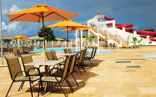 Lacqua com CAFE e PARQUE AQUATICO 24 HORAS