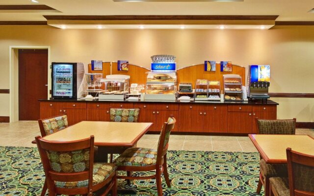 Holiday Inn Express & Suites Millington by IHG