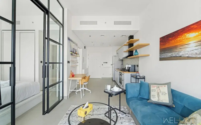 WelHome - Beautiful 1BR Apt in Dubai Hills with City View