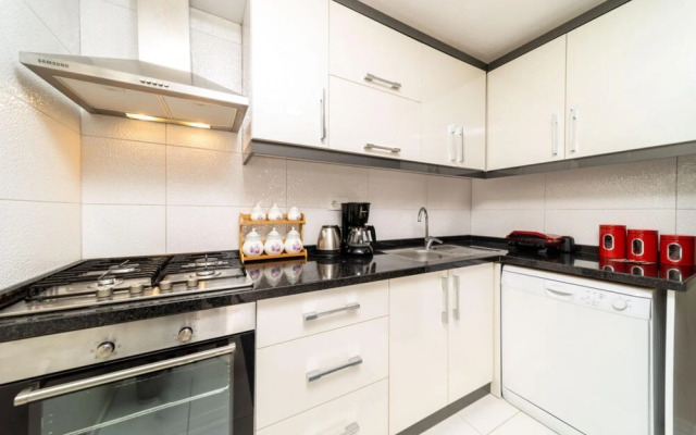 Missafir Exquisite Flat Near Hadrian s Gate