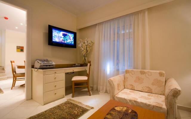 Andria Suites