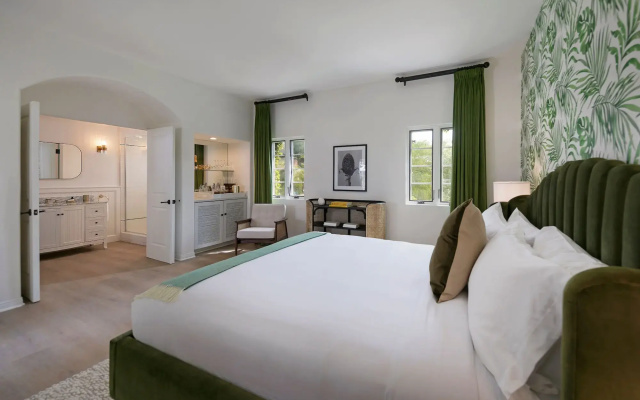 The Colony Palms Hotel and Bungalows - Adults Only