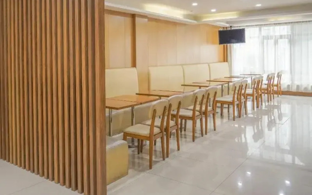 Ji Hotel (CCNICEC, Chengdu)