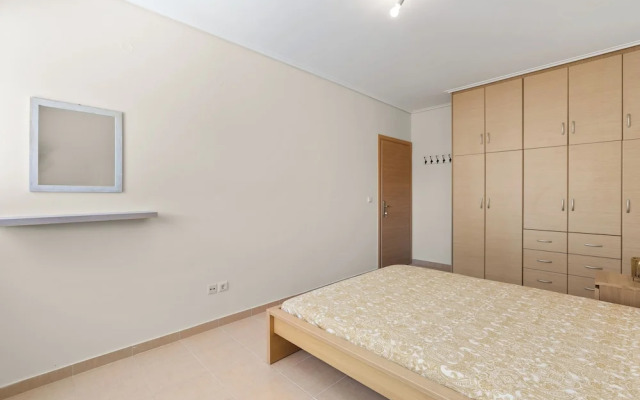 Nikiana Beach Modern Apartment