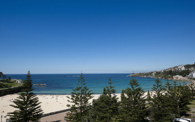 Coogee Sands Hotel and Apartments