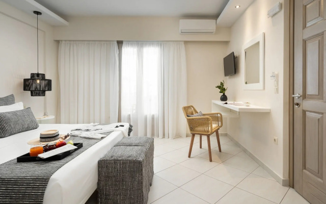 Ormos Holiday Studios