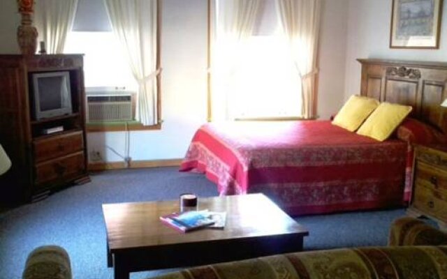 Canyon Rose Suites