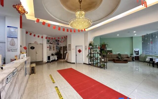 Yihe Express Chain Hotel (Zhenjiang South High-speed Railway Station)