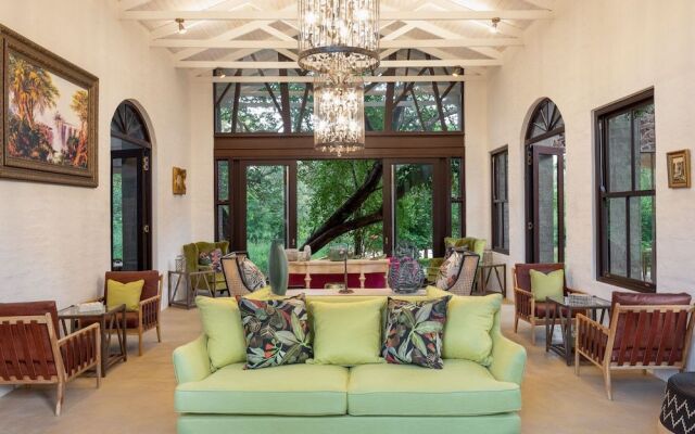 Mbano Manor Hotel Victoria Falls