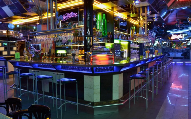 Hotel Cade