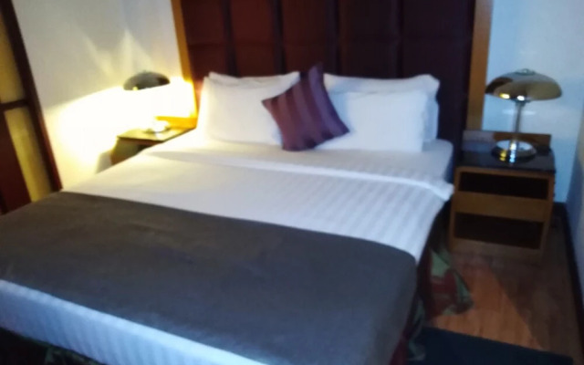 Good Service Apartment @Times square