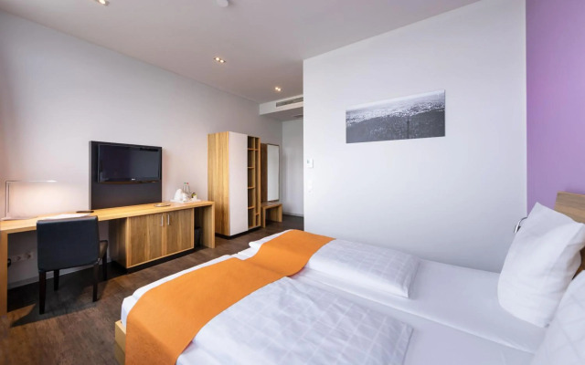 AMH Airport-Messe-Hotel