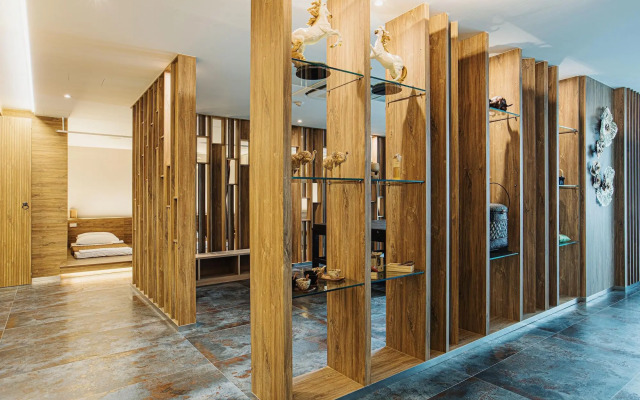 Rak Elegant Hotel Patong