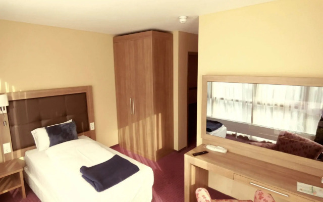 Nashira Kurpark Hotel