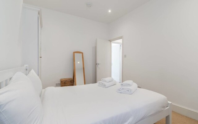 Beautiful 2 Bedroom Family Home