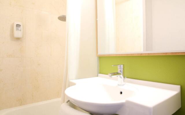 B&B HOTEL Fréjus Puget-sur-Argens
