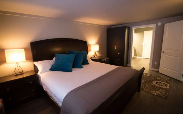 Clipperton Suite by Revelstoke Vacations