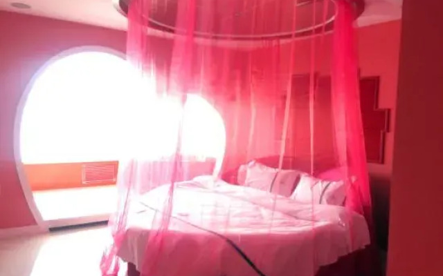 Yinhe Theme Apartment (Taiyuan Shimao Shop)