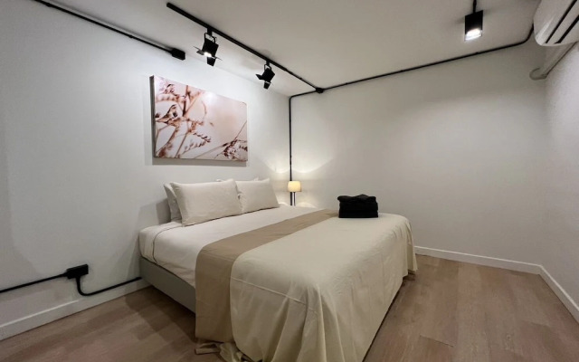MINI-ME HUBS - Charm Suites in Old City