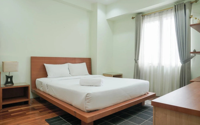 Homey and Modern with City View 2BR Poins Square Apartment