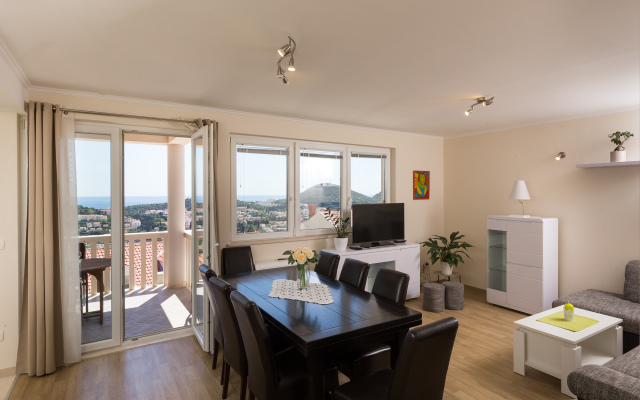 Apartments Villa Dadic