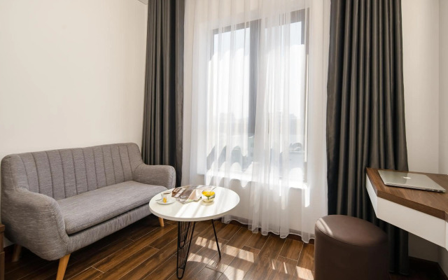 Tan Phuong Nam Hotel & Apartment