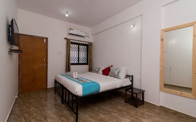 OYO 1044 Poornima Guest House