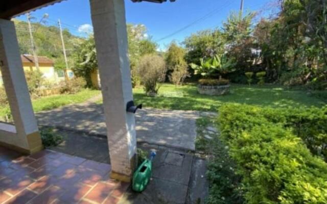 Passa Quatro- CASA INTEIRA RUSTICA para até 9 pessoas