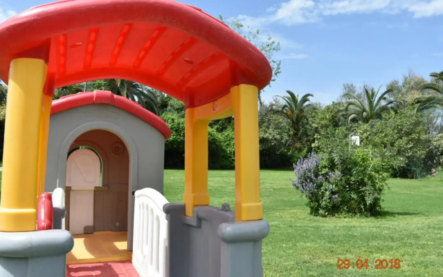 Marina Club Hotel