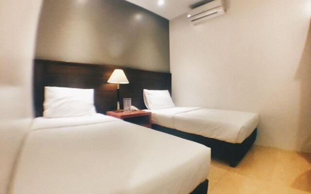 Palm Star Suites Hotel