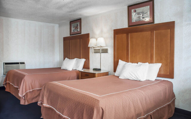 Rodeway Inn & Suites Niagara Falls