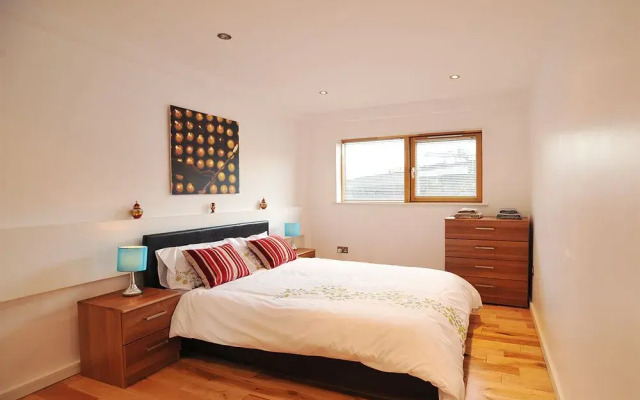 Chand Apartments - London Bridge