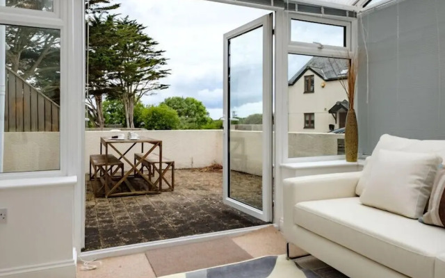 St Martins Apartment