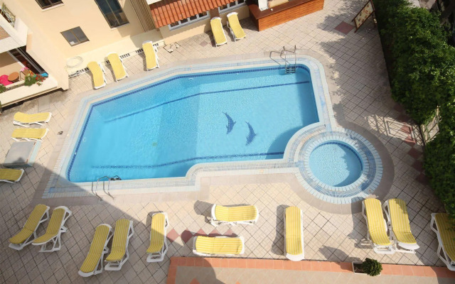 Captain's Hotel