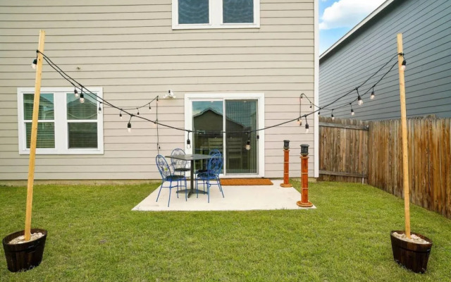 Rare Find Sleeps 13 Family Fun