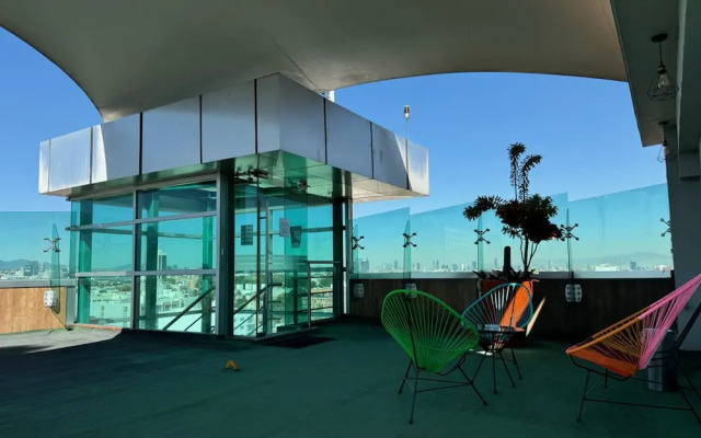 Beautiful and Comfortable Rooftop Suite