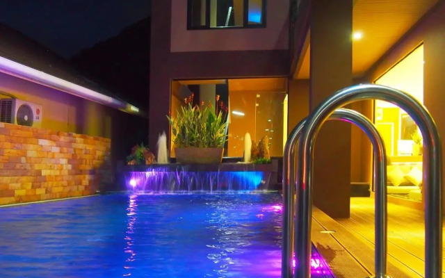 West Key Kamala Apartment