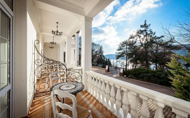 Отель Империал & Champagne-spa