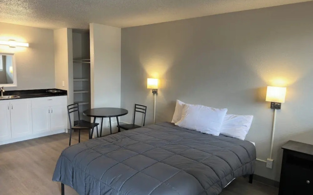 LTA Suites Brookside