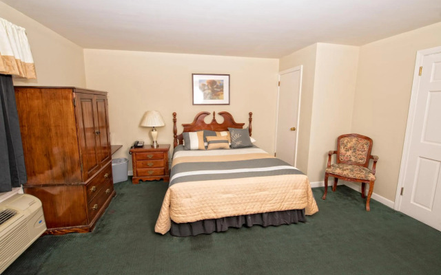 Colonial Inn Seekonk