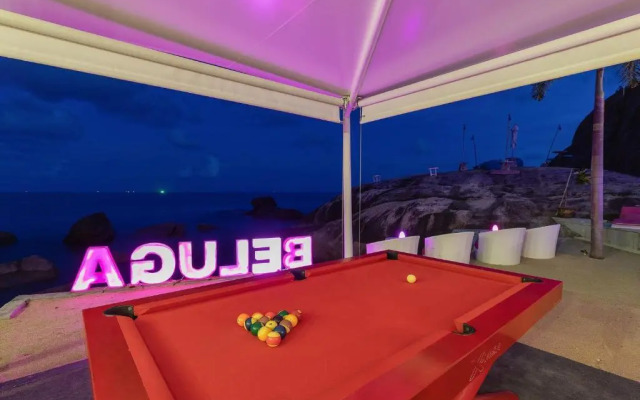 The Dinky Rock, Lounge Beach Club & Spa Hotel