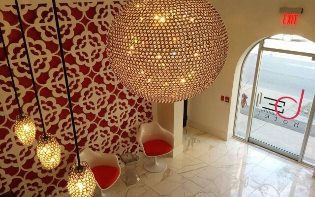 Be SixFifty Hotel