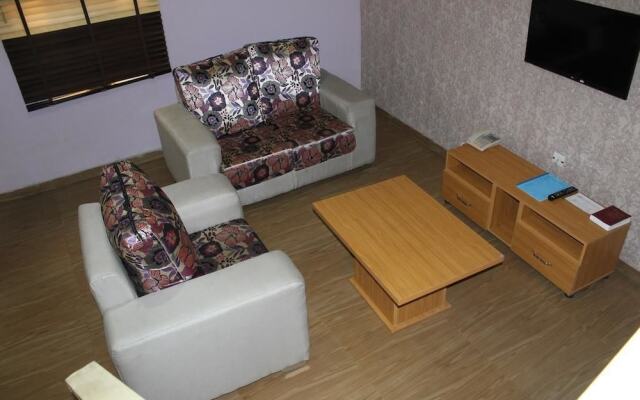 Ayoluyem Hotel