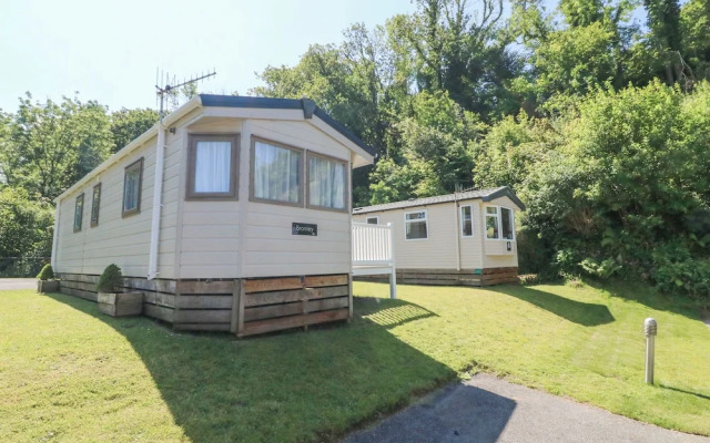 26 Manleigh Park